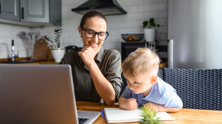 Earning Income as a Stay-at-Home Mom