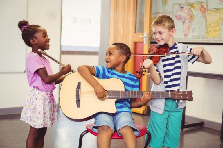 Five Brain-Boosting Benefits of Music Lessons