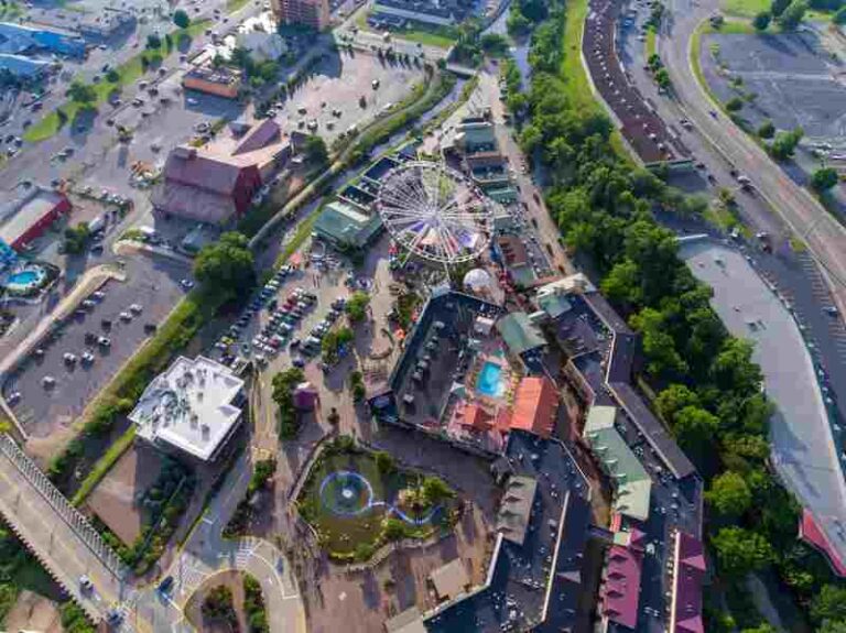 10 Key Considerations for a Memorable Family Trip to Pigeon Forge