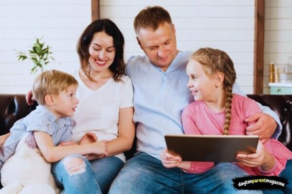 Parenting in the Age of Digital Technology Essential Tips